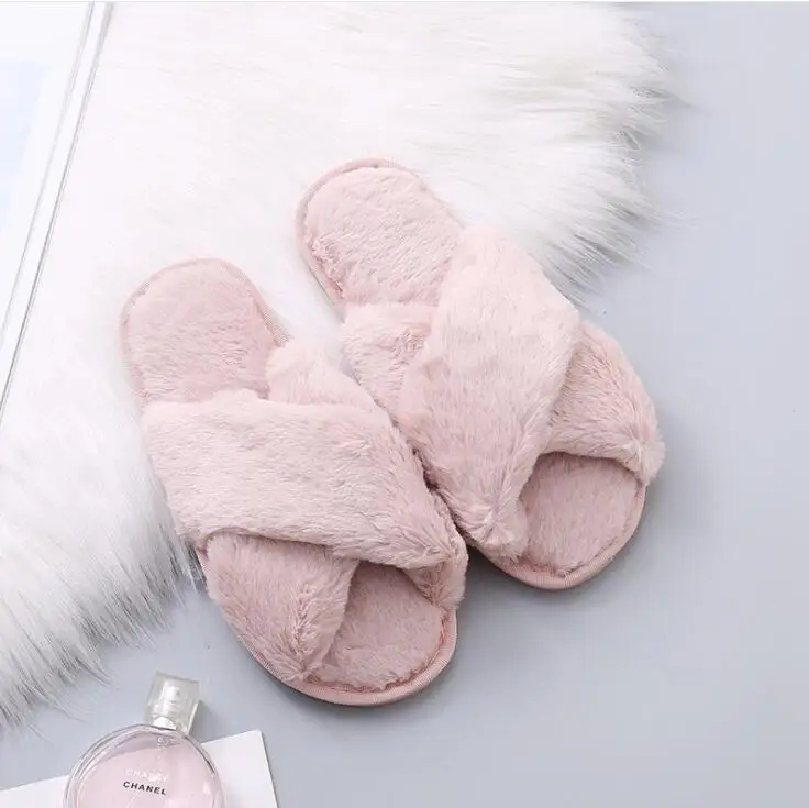 

Women Winte House Slippers Faux Fur Fashion Warm Shoes Woman Slip on Flats Female Slides Black Pink cozy home furry slippers