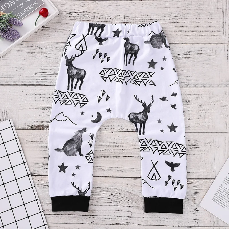 Комплект с героями мультфильмов Изысканная детская одежда со звездами и