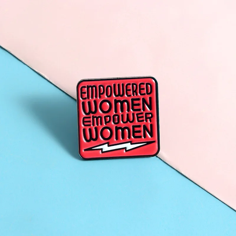 

1pcs Creative Women's Enamel Pins Personalized Women's Red Square DIY Gift Accessories Brooch Pins