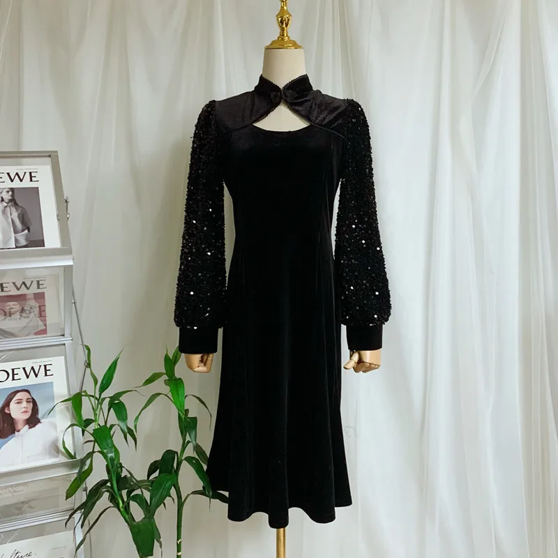 

Прямая трансляция рекомендует платье для того же ежегодного собрания, зимнее банкетное платье с отверстиями средней и длинной