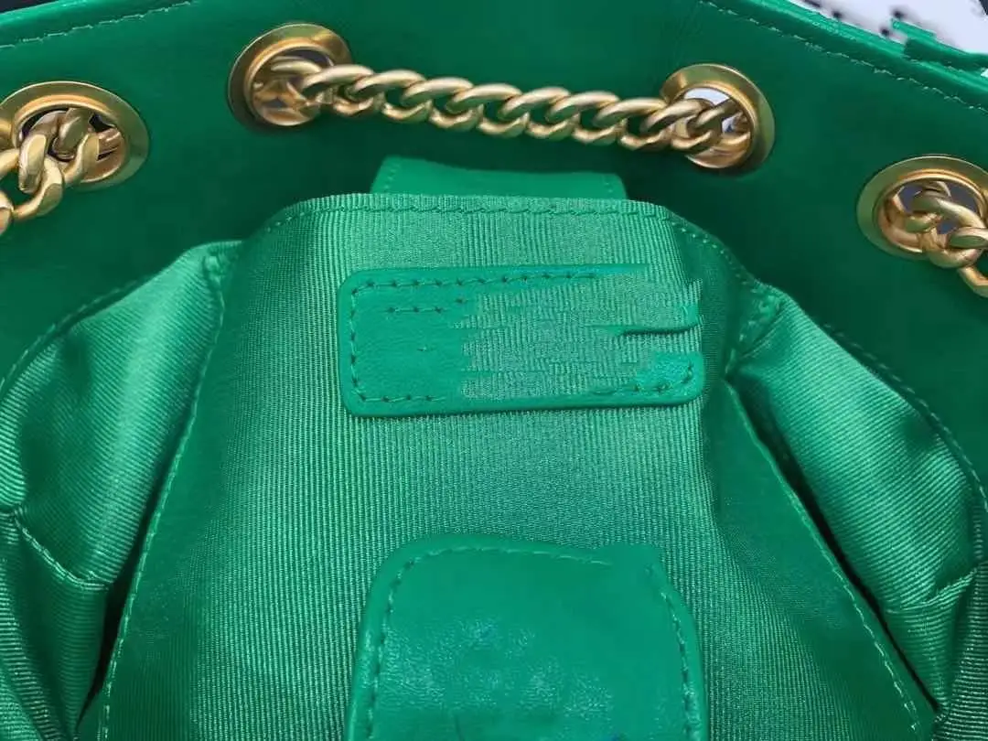 

Retro rhombus hardware chain with diamonds large capacity bucket bag ladies new style sheepskin one-shoulder messenger bag