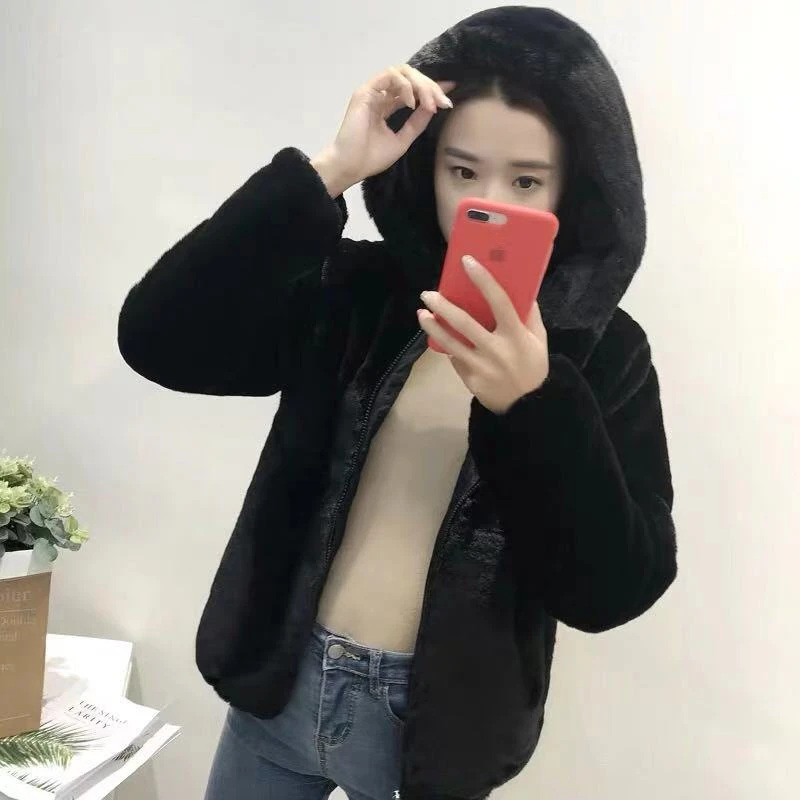Women's Fur Coats in Winter Fake Fur Jackets Casual Loose Female Hoodies Coats New Fashion Outerwear For Ladies Coats  N222