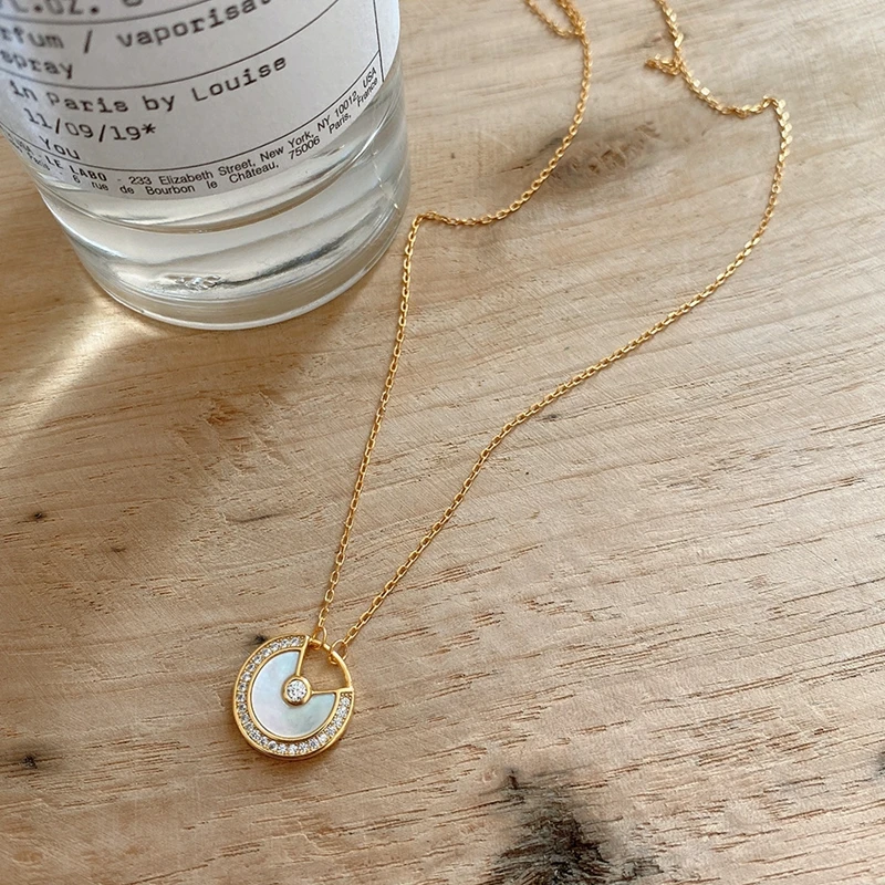 

Besimpol Genuine 925 Sterling Silver Pendant Necklace Simple Shell Gold Chain Necklace For Women Elegant Silver 925 Fine Jewelry