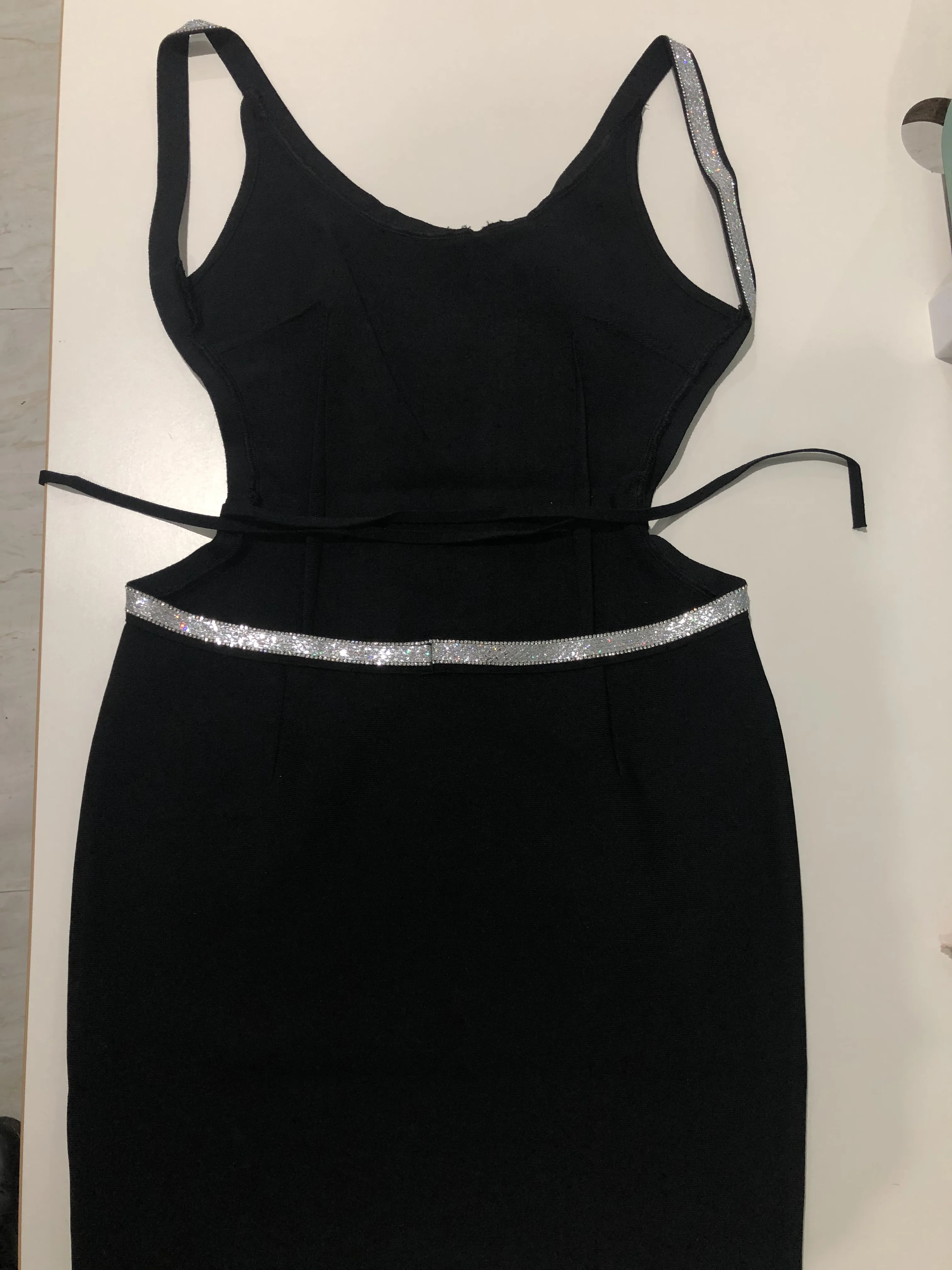 Женское платье с блестками черное облегающее элегантное клувечерние ное