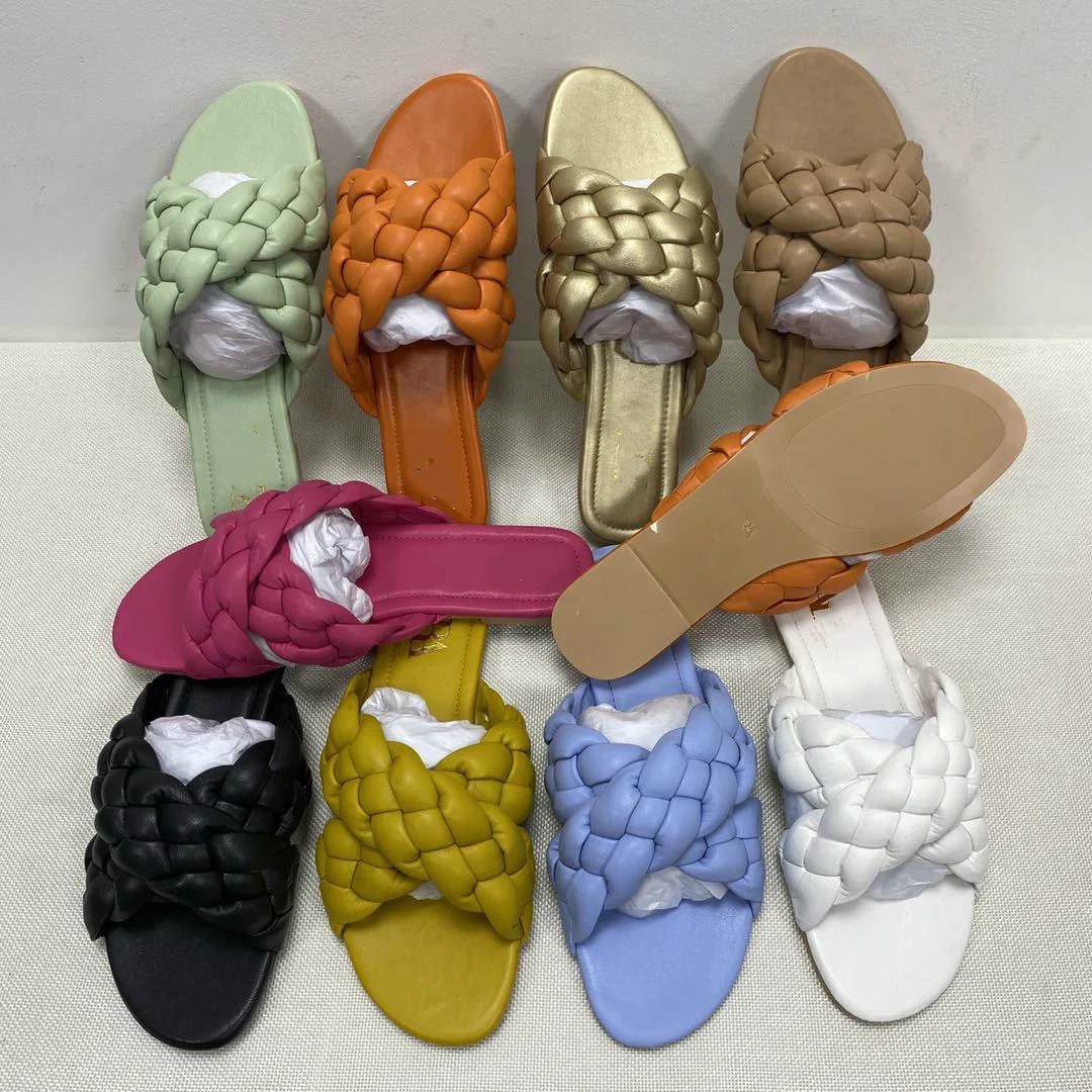 

2021 New Weaving Style Fashion Women Outside Slippers Cross Flat Bottom Women Sandals Solid Leather Woman Slides Summer Shoes