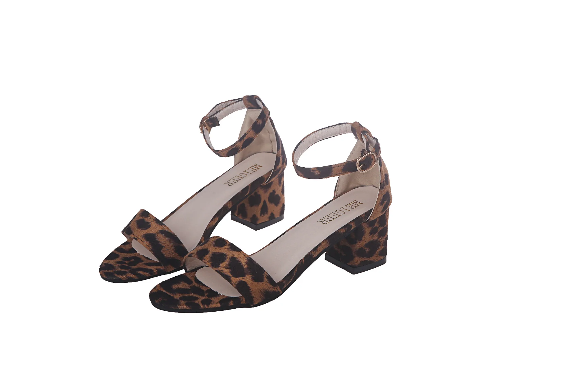 

2020 Summer Strap Sandals Women's Flats Open Toe Leopard Casual Shoes Rome Plus Size 36-43 Thong Sandals Sexy Ladies Shoes Girls