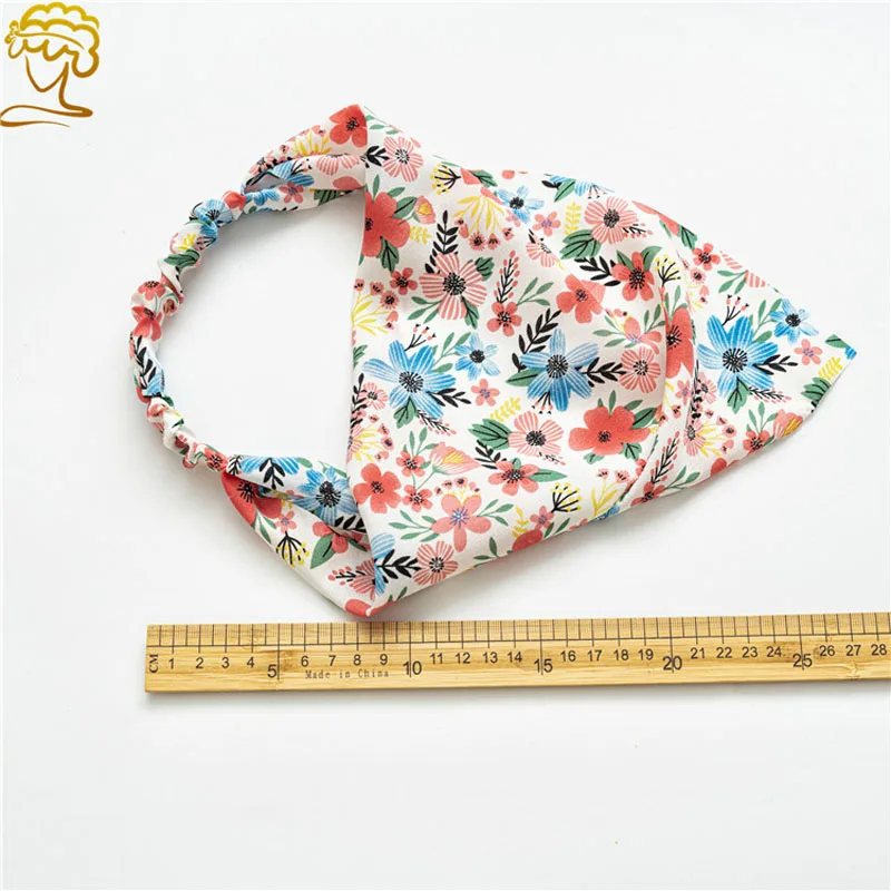 

2021 Vintage Elastic Floral Print Bandana Hair Bands Headband Turban Bohemian Triangle Scarf Hairband Bandeau Scarf Headwear