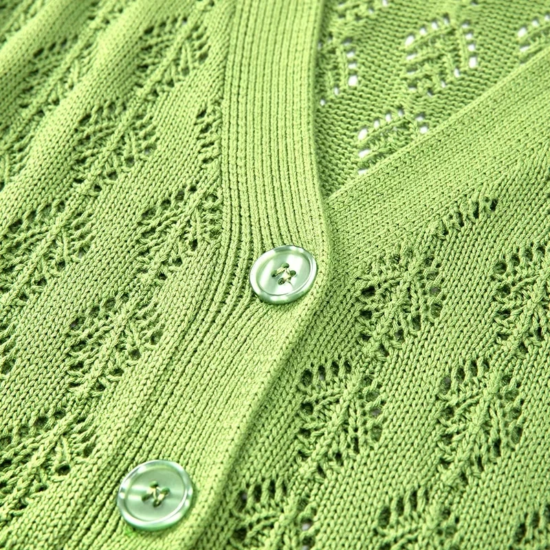 Женский укороченный кардиган с V образным вырезом| |