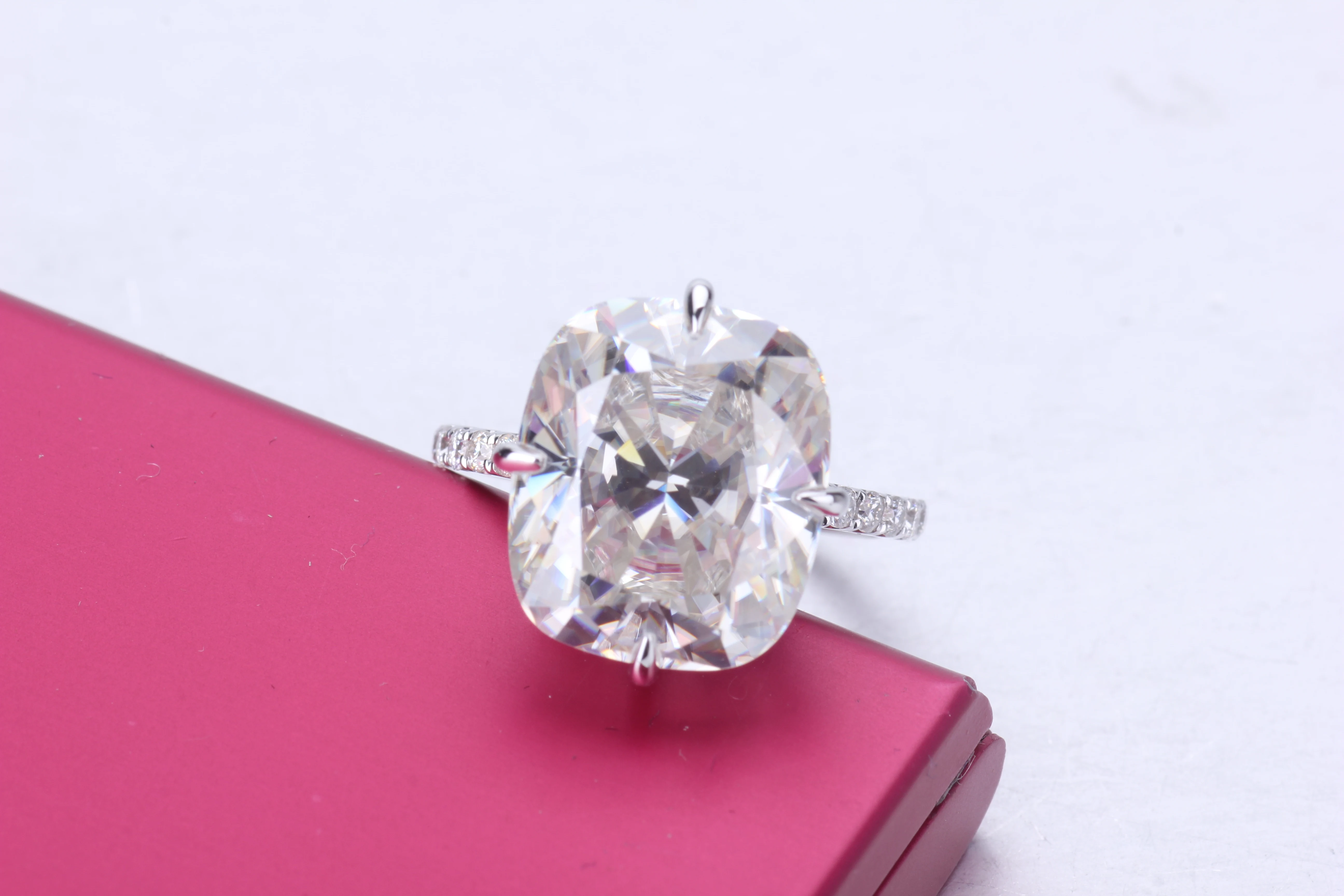 Starsgem драгоценность супер белый EF 12*12 мм Муассанит 18K Сертифицированный муассанит