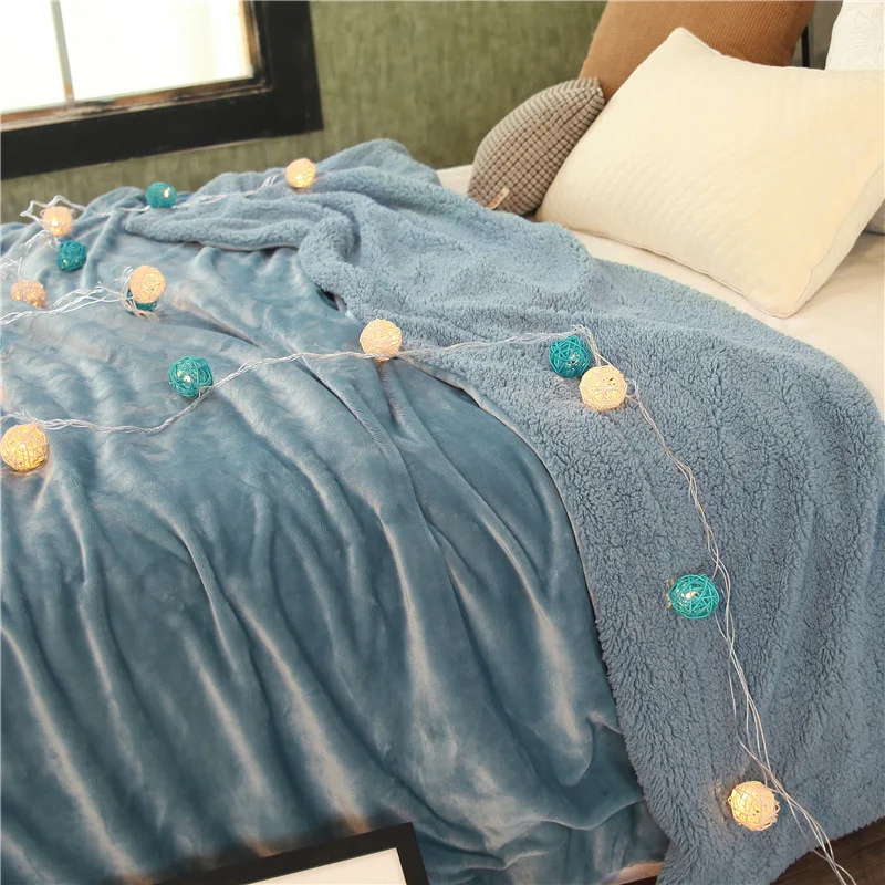 

Plush Reversible Super Soft Extra Warm Flannel Sherpa Fleece Blanket Throw Size 150*200cm Comfortable Fuzzy Blanket