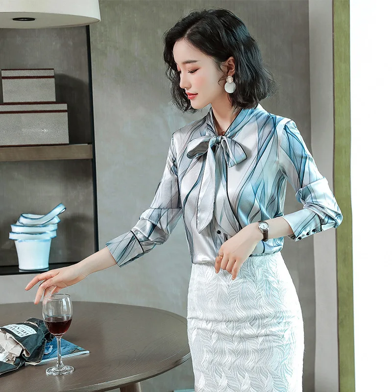 Модная шелковая рубашка с галстуком бабочкой Женская Осенняя коллекция 2019