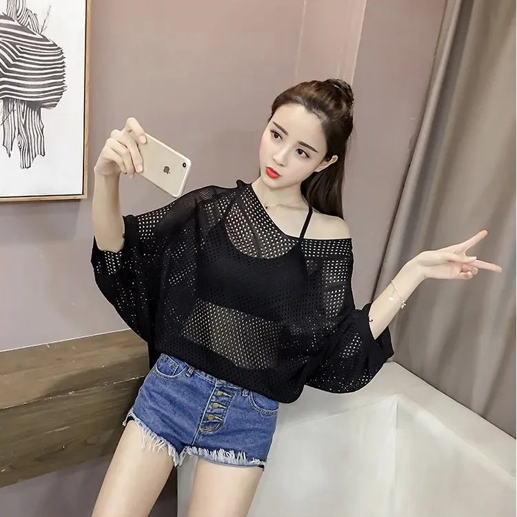 

2020 Summer New Style Hollow out Sweater Coat V-neck Bat Sleeve Blouse Loose Slimming Short T-shirt Top