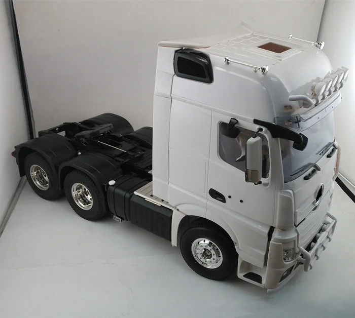 Модель игрушечного автомобиля 1/14 Радиоуправляемый трактор Actros 3363 6x4 для масштаба