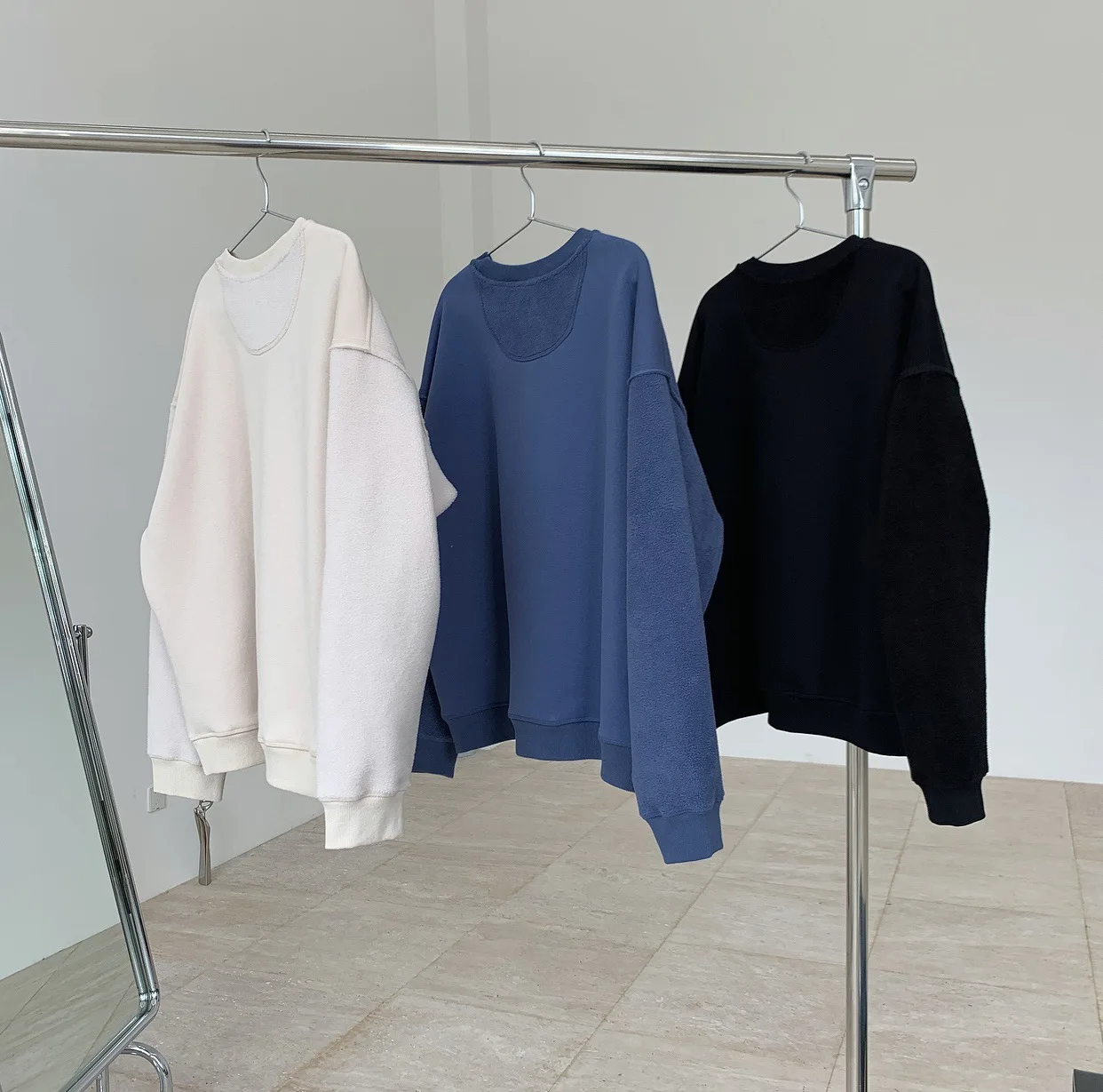 

Autumn Winter Casual Women thick Sweatshirt Solid color Crew Neck Loose Long Sleeve Pullover Female cotton Tops Thicken