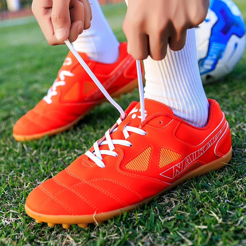 

2021 Latest Men's Football Shoes Parent-Child Training Football Shoes Couple Long Nail Broken Nail Sports Shoes 30-45 Size