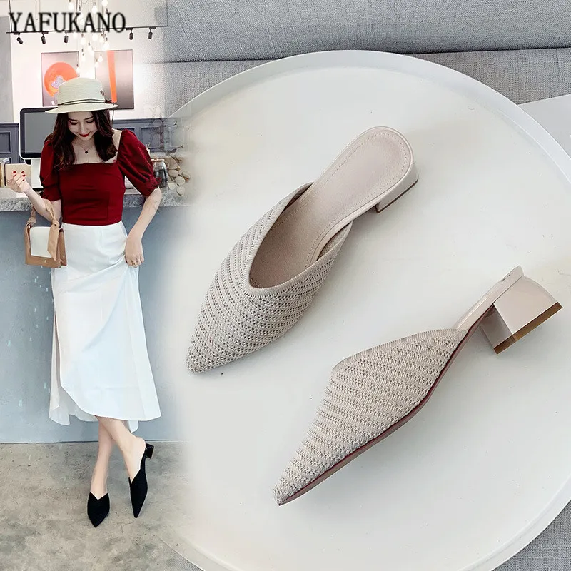 Шлепанцы женские трикотажные Сланцы на низком квадратном каблуке 3 см сандалии с