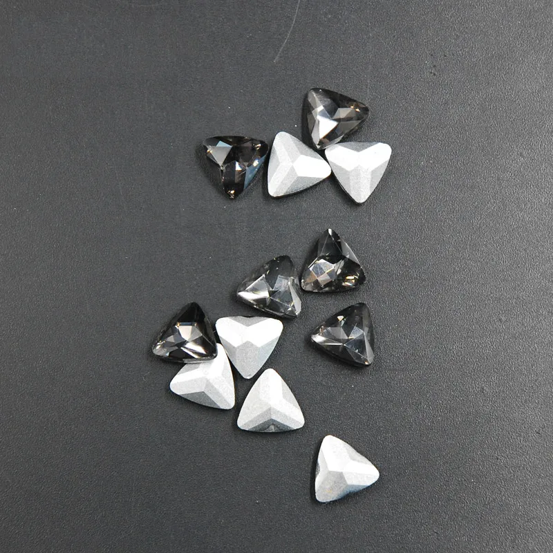 Треугольные серые/черные бриллианты Необычные 6-23 мм заостренные стеклянные