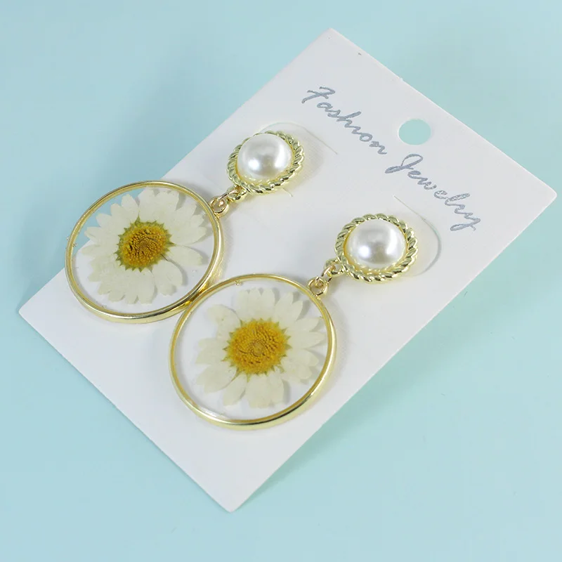 

Refreshing New Gold Alloy Pearl Drop Earrings For Women Big Circle Flower Feather Eyes Heart exaggerated jewelry for women