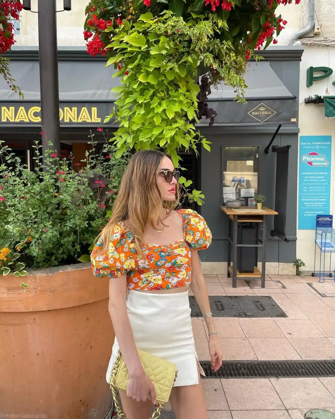 

DYLQFS 2021 Summer Women Vintage Casual Sweet Flower Print V-Neck Blouses Female Elastic Bust Puff Sleeve Chic Short Tops