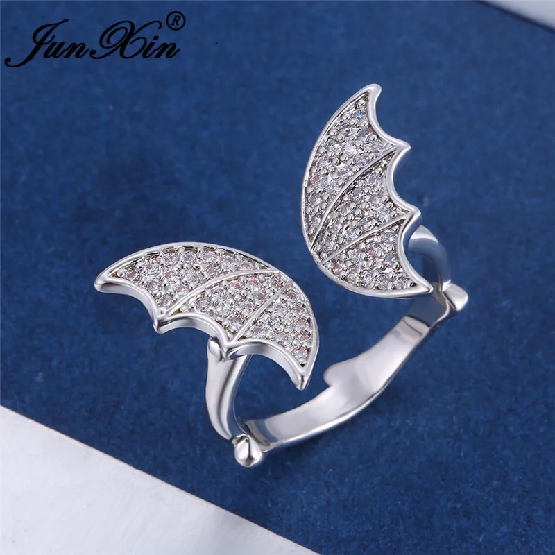 Цвет: белый черный золотистый панк животным летучая мышь кольца для мужчин и