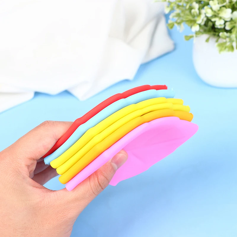 

1PCSilicone Maple Leaf Tooth Cup Gargle Wash Cup Camping Toothbrush Holder