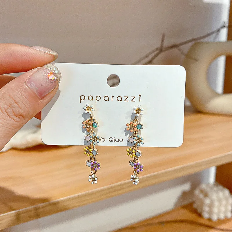 Женские серьги-капельки с маленькими цветами Милые простые серьги карамельного