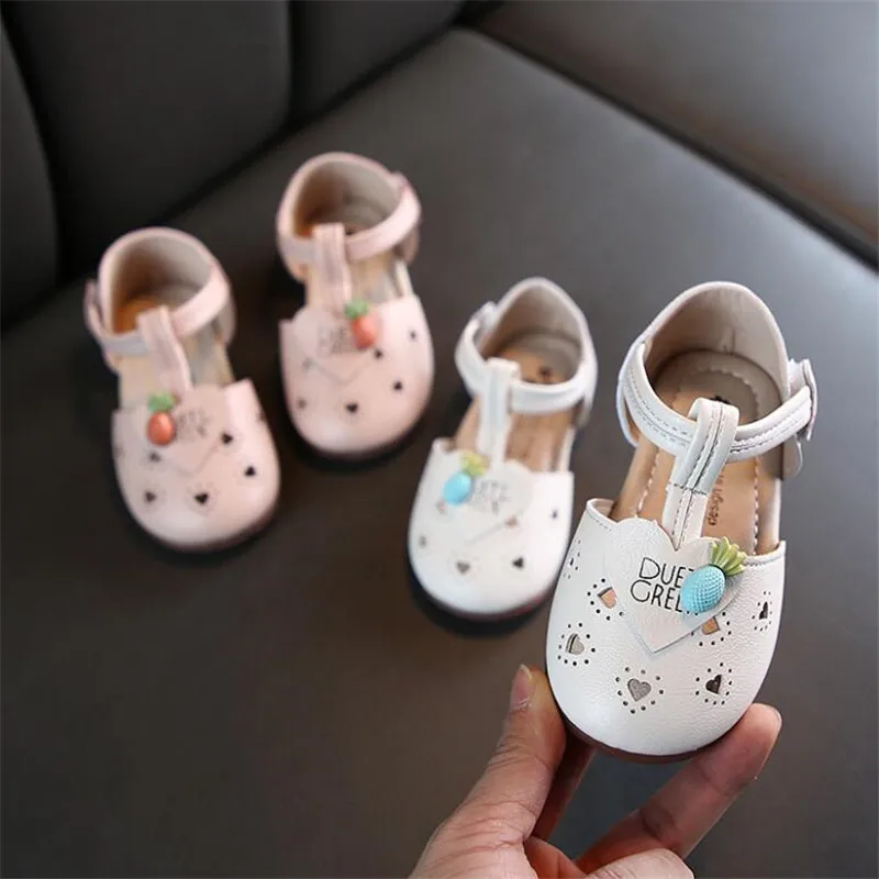 

Girls' sandals Love fruit summer new fashion Baotou sweet children's sandals soft bottom non slip baby walking shoes