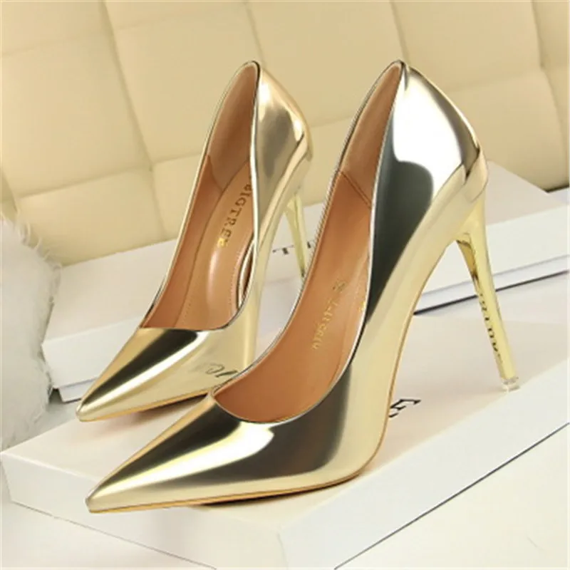 

2021new Shoes Woman Pumps Patent Leather High Heels Shoes Women Basic Pump Wedding Shoes Female Stiletto Women Heel Plus Size 43