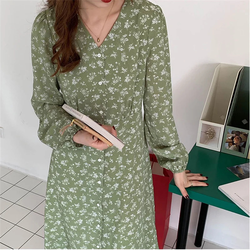 

Женское свободное платье с V-образным вырезом, зеленое элегантное короткое платье с цветочным принтом для вечевечерние, привлекательное ле...