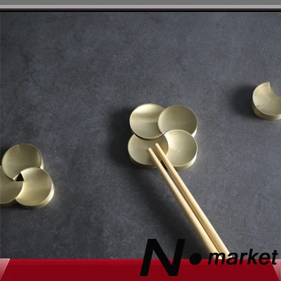 

10 pcs Stainless Steel Chopsticks Racks half-moon Chopsticks Holder Spain style Christmas Table articles