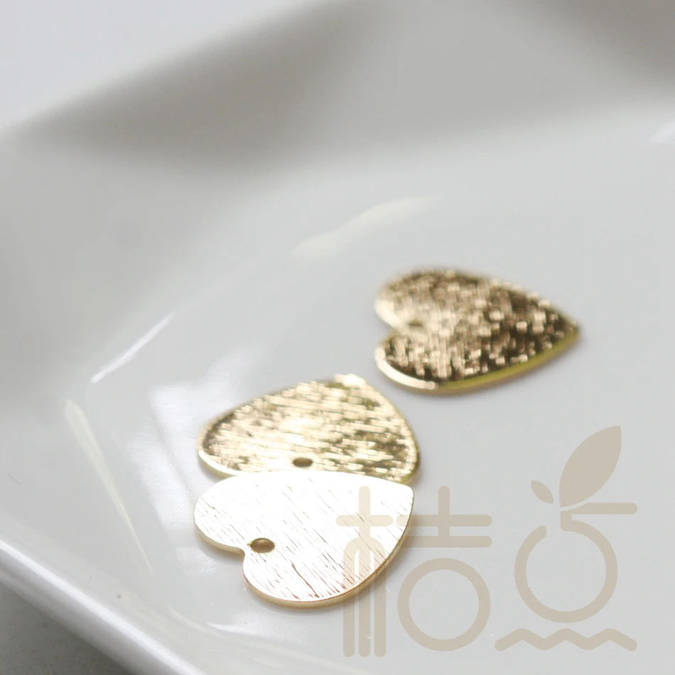 Подвеска из твердой латуни с начесом в форме сердца 12 4x13 5 мм (4175C)|Шармы| |