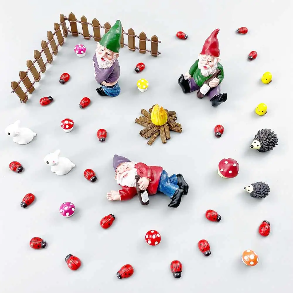 

MCDFL Fairy Garden Gnome Miniatures Mushroom Resin Figurine Bunny Yard Outdoor Decoration Desk Accessories Statue Kawaii Decor