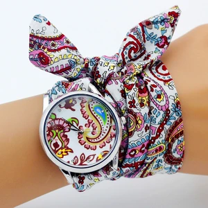 Shsby New Ladies Flower Cloth Wristwatch Fashion Women Dress Watch High Quality Fabric Watch Sweet G