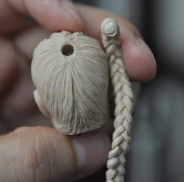 

1:6 woman doll white mold head carving Tomb Raider game version movie cartoon Angelina and Julie hair can be removed