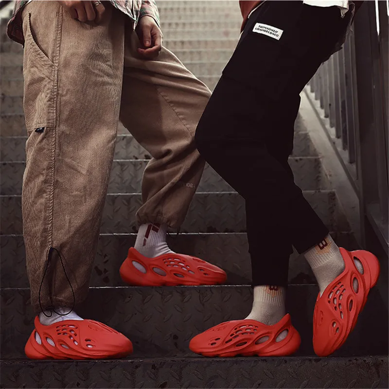 

European and American Summer Couple Shoes Men's Sports Sandals 2021 Beach Shoes Foam Hole Shoes Outdoor Waterproof Casual Shoes