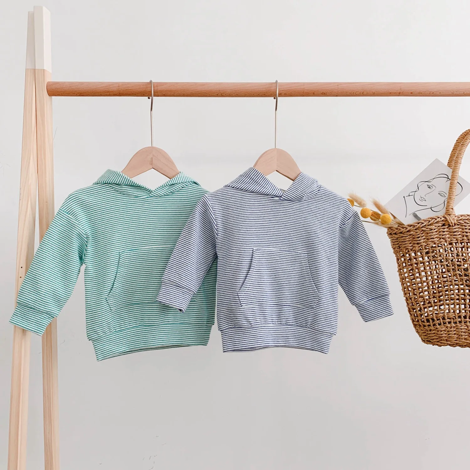 

Children's Clothing Baby Boys Striped T Shirt Kids Hooded Pullovers Fashion Top Tees for Girl Baby Casual Long Sleeve Sweatshirt