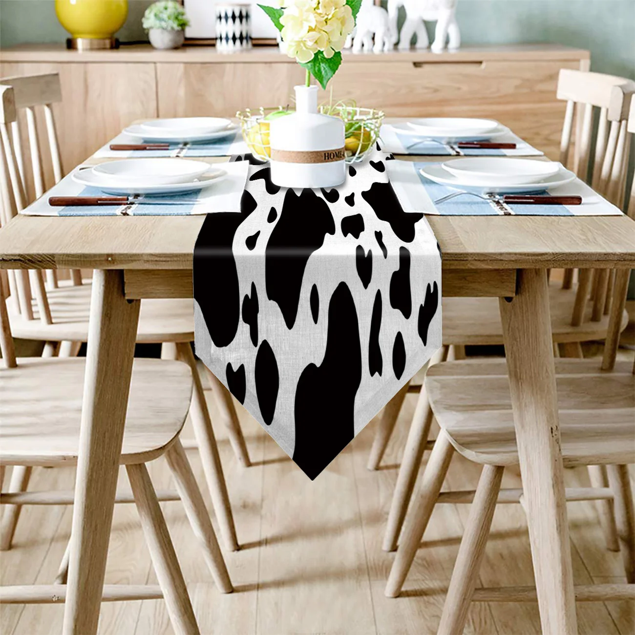 Black White Graffiti Cow Spot Table Runners Tablecloths Holidays Vintage Wedding Party Long Runner Stain Resistant Dress | Дом и сад