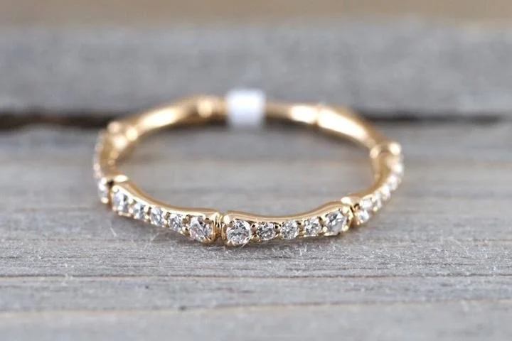 Женское кольцо на палец розовое золото с кристаллами | Украшения и аксессуары