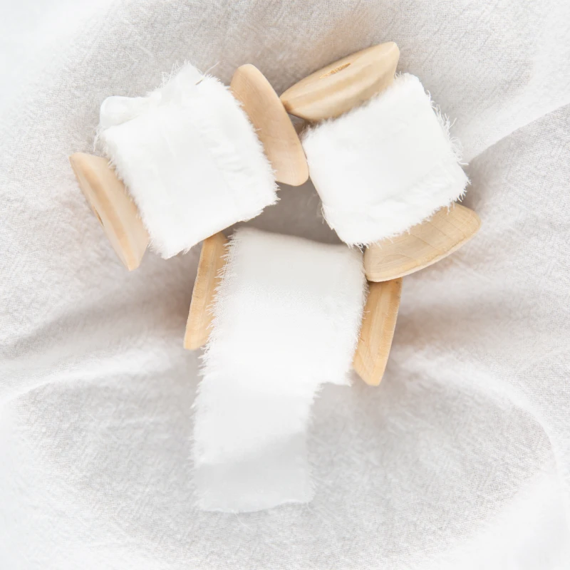 Лента из чистого шелка с вышивкой в виде катушки дерева ленты краями для