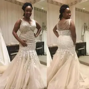 African Mermaid Lace Wedding Dresses V Neck Appliques Plus Size Backless Bridal Gowns Sweep Train Beading Wedding Gown