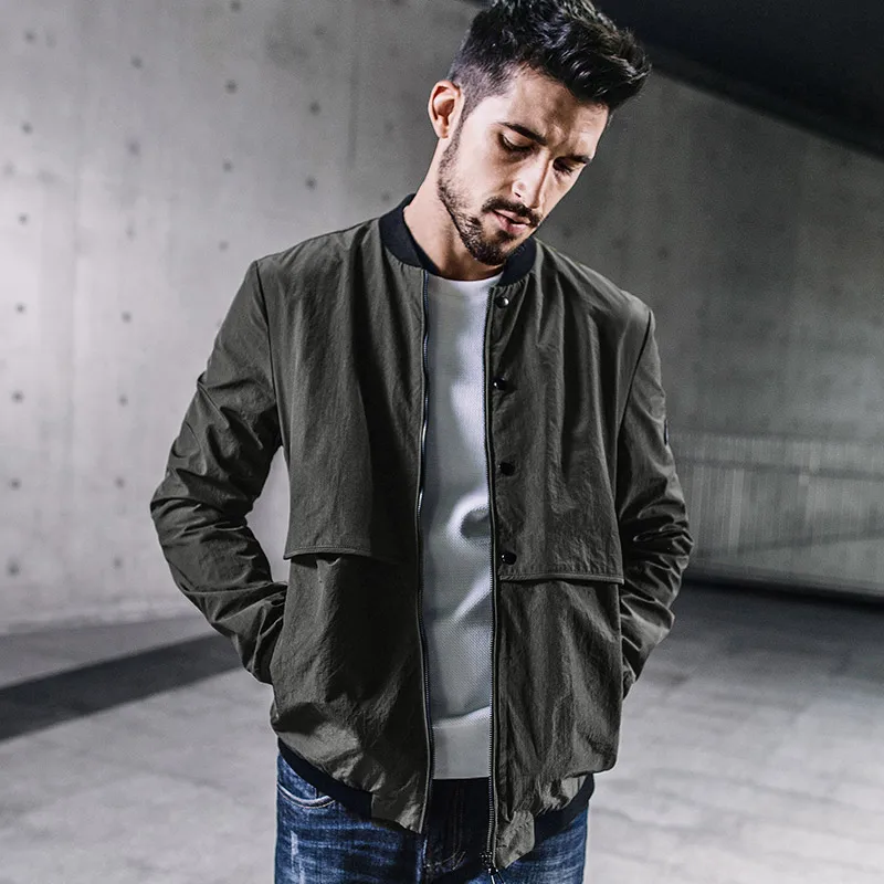 Мужская приталенная куртка KUEGOU зеленая в стиле пэчворк осень 0759|autumn men's jacket|brand