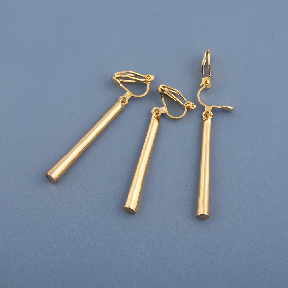 20 шт./лот Аниме Ван Пис Серьги Ророноа Зоро Саурон Косплей Зажимы для ушей Три подвески Крючок Ювелирные изделия 4 стиля Оптовая продажа.