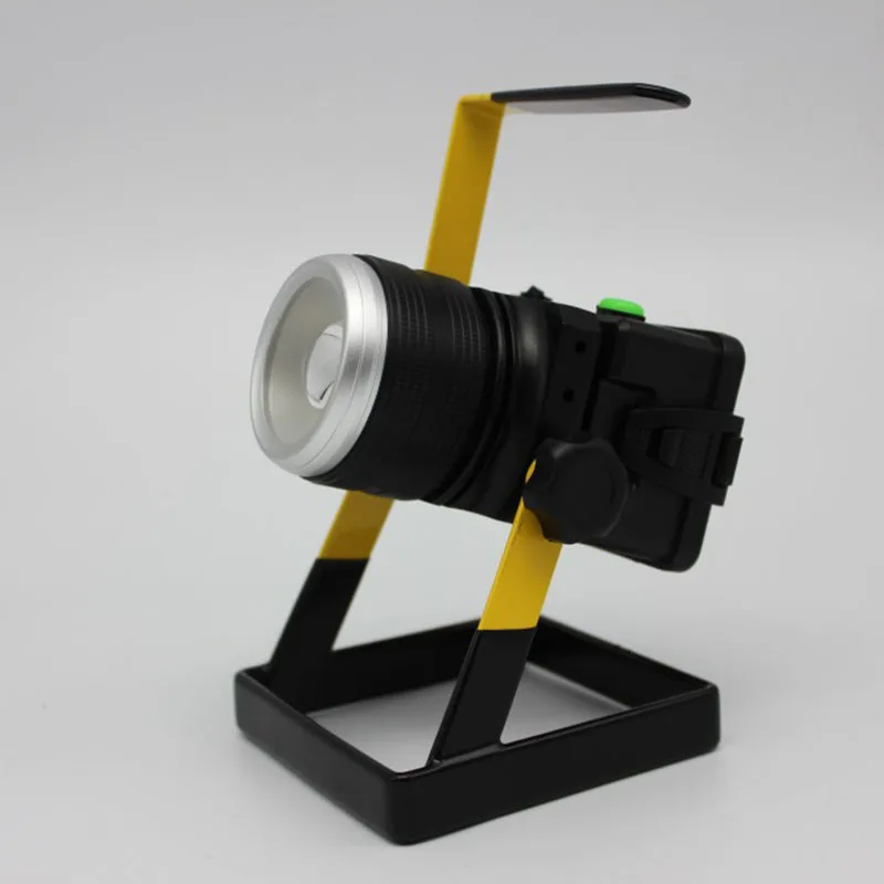 

Portable Flood Light 10W T6 Spotlight Floodlights Movable Outdoor Lighting Waterproof Camping Work Light Spot Lamp