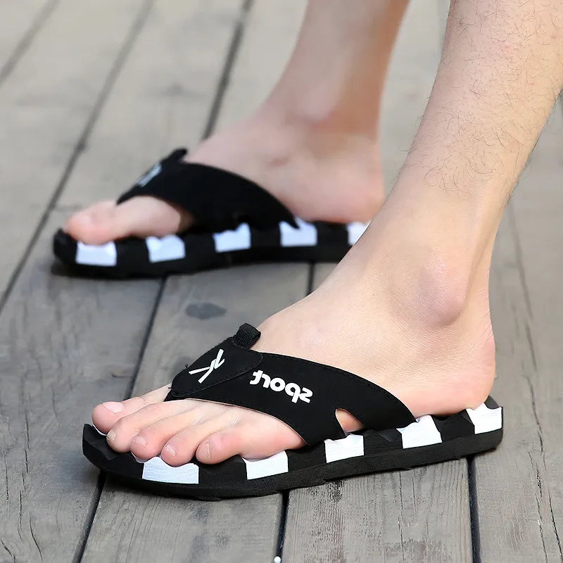 Нескользящие уличные сандалии в Корейском стиле Мужские и тапочки на резиновой