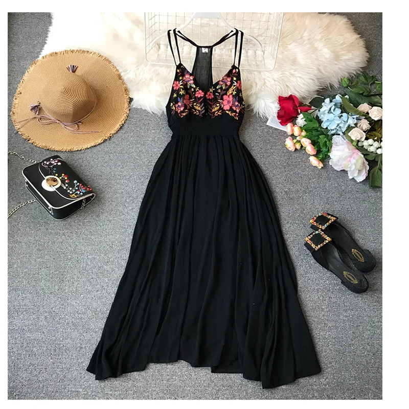 

Bohemia Holiday Embroidery Flowers Sexy V-collar Beach Dress High Back Slim Waist Ladies Boho Summer Vestidos XX091