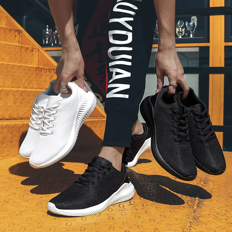 

Plus Size 38-46 Sneakers Men Summer Soft Running Men Shoes Light Mesh Breathable Solid Classic Male Footwear