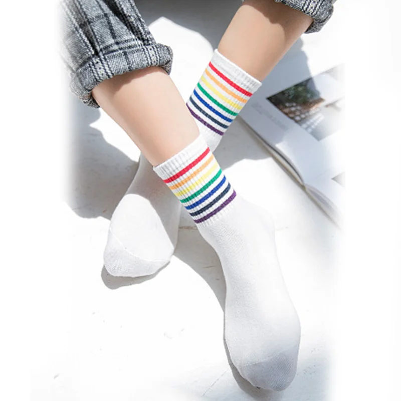 Winter Women's Socks Cotton Rainbow Stripes Socks Christmas Hot Sales Fashion Warm pregnant stocking thick maternity