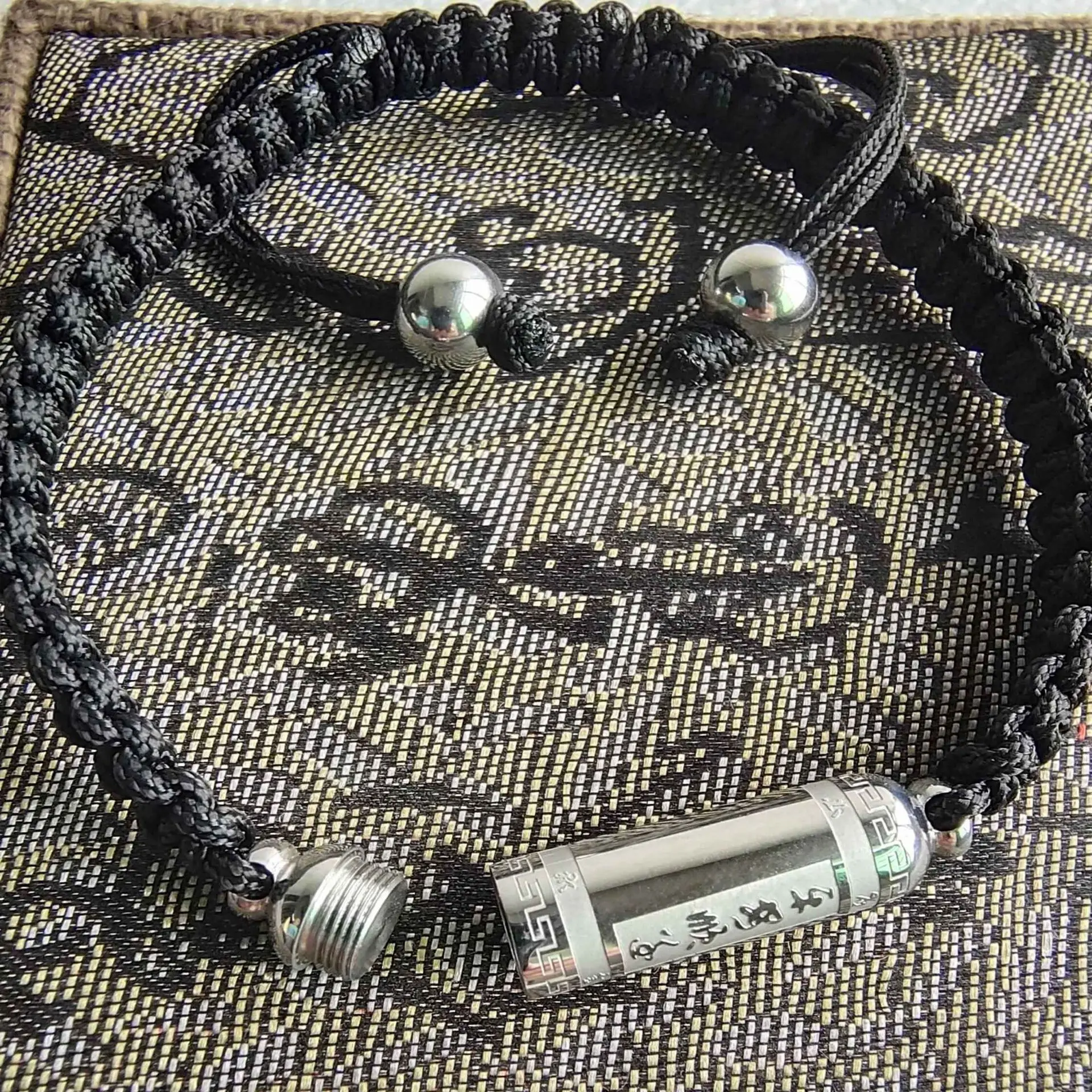 

2020 New Trend Safe Smooth Bracelet For Women Stainless Steel Black Rope Braided Charm Bracelet Accessories Jewelry Christmas