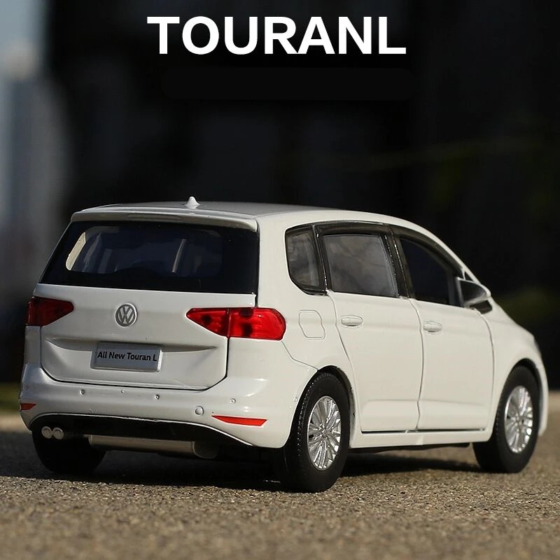 

1/32 Volkswagens Touran MPV Alloy Car Model Diecast & Toy Vehicles Simulation Car Model Sound Light Collection Children Toy Gift