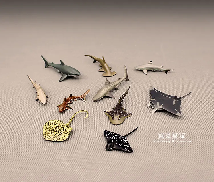 

Miniatures Sea Animal Model Manta Rays Starfish Shark Spotted Dolphin Platypus Oceans World DIY Mini Figurine Action Figure Toys